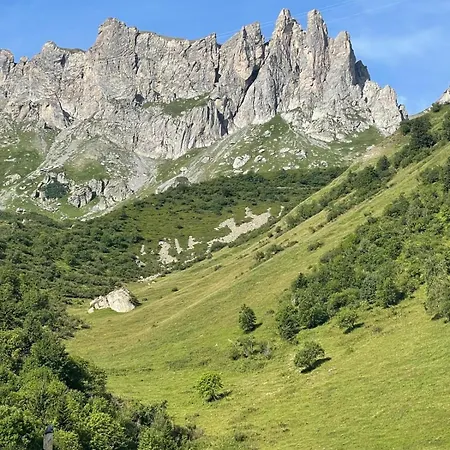 L'aiguille Lägenhet